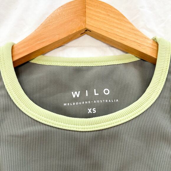 NWOT Wilo Melbourne Australia Ribbed Green Colorblock Sports Bra XS - Picture 2 of 4